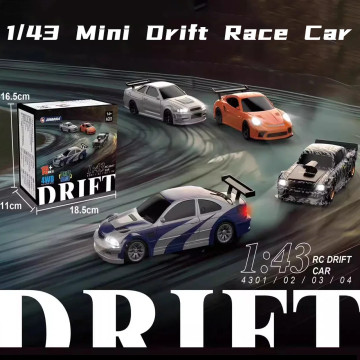 Mini Voiture Course Drift Radiocommandee 4 Roues Motrices 1/43