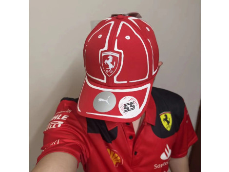 Casquette Scuderia Ferrari F1 Leclerc & Sainz Las Vegas
